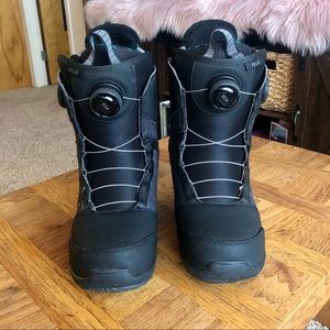 Burton Imprint Size 7.0